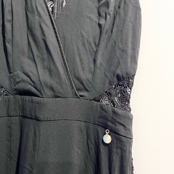 Black lace jumper. Size medium worn once. - Picture 3 of 4